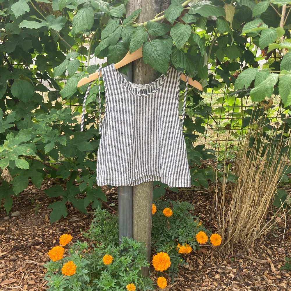 Madewell linen blend grey and white striped tank blouse/top with ties!